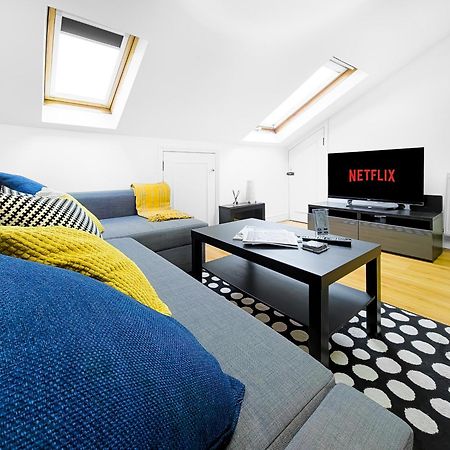 Charming London Home, Opp Arnos Grove Underground Station, Parking New Southgate Exterior foto