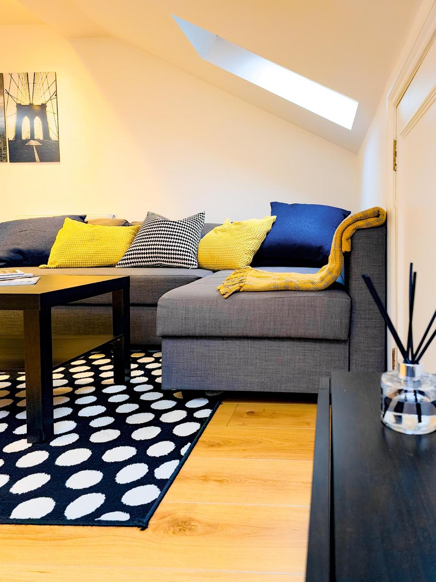 Charming London Home, Opp Arnos Grove Underground Station, Parking New Southgate Exterior foto